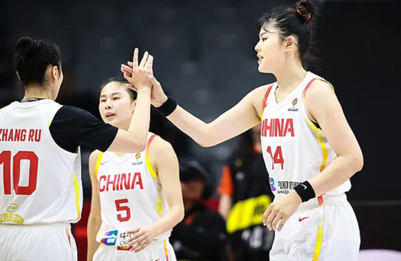 女篮首节被比利时压制!杨舒予+2内低迷,张曼曼惊喜,防守需警惕
